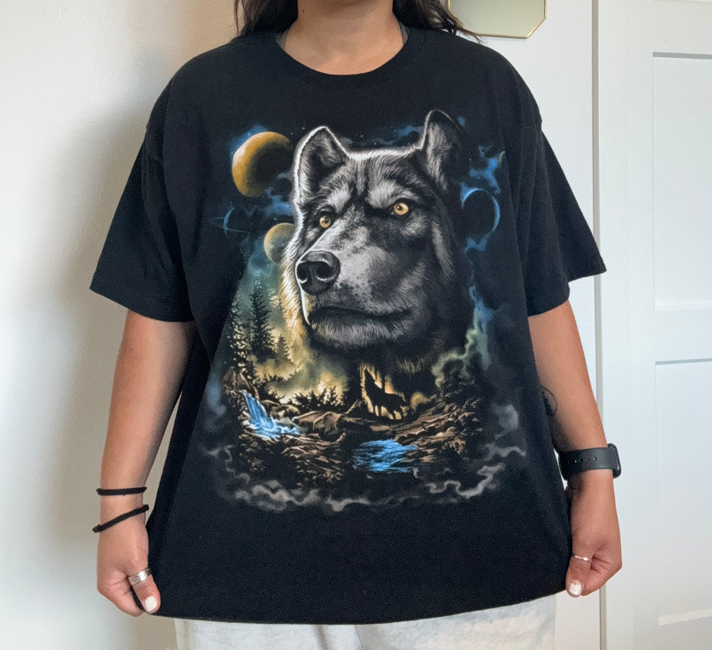 BOM Wolf shirt